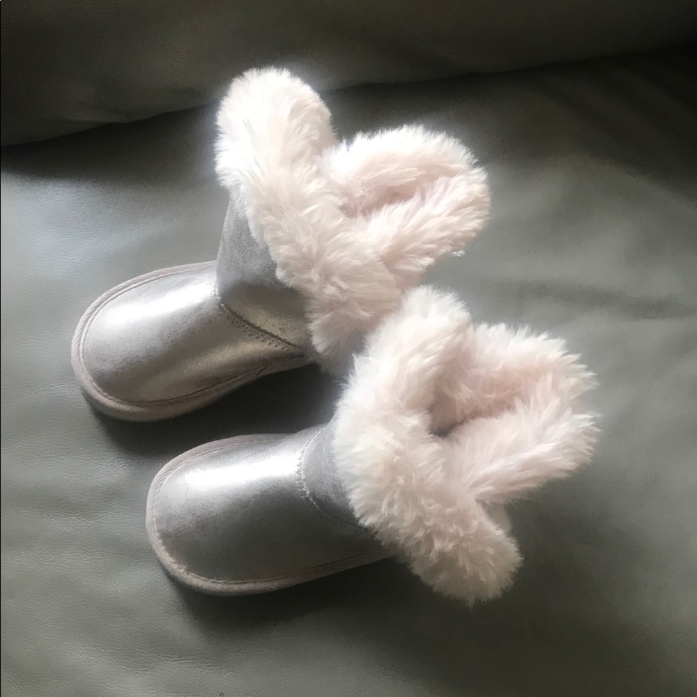 LITTLE GIRLS BOOTS WITH FUR - Picture 1 of 4